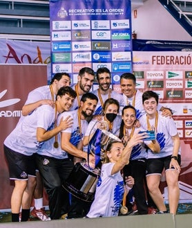 Imagen secundaria 2 - Haideé Ojeda: «Me atrevo a decir que el bádminton no sería lo mismo sin ninguno de nosotros»