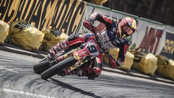 Paquito Gómez se mantiene firme en la lucha por el Mundial Rookie de Supermotard tras correr en Alemania