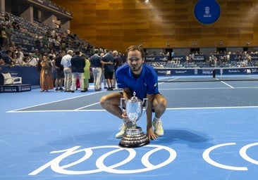 Copa del Rey de Tenis de Huelva: Daniil Medvedev conquista ante Alejandro Davidovich la edición número 100
