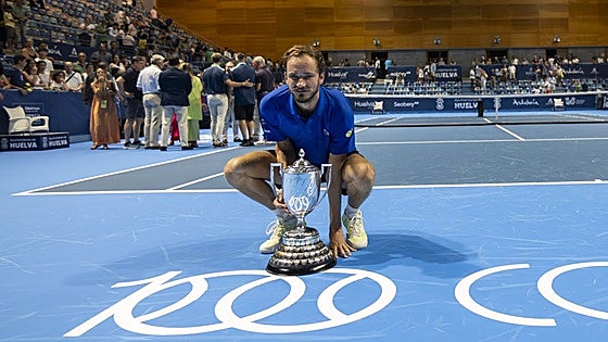 Copa del Rey de Tenis de Huelva: Daniil Medvedev conquista ante Alejandro Davidovich la edición número 100