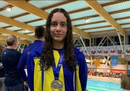 Alba Vázquez, decimocuarta en el Mundial, estuvo a punto de dejar la natación por una enfermedad rara: «Tengo que estar contenta»