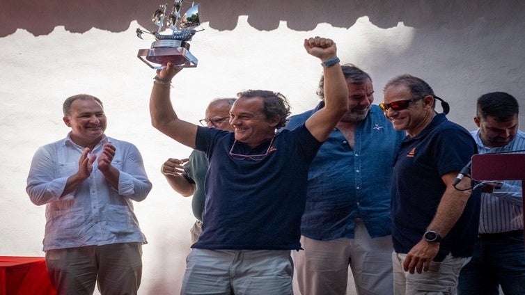 El yate 'Makiato' se impone en la XXXI Regata Oceánica Palos-La Gomera