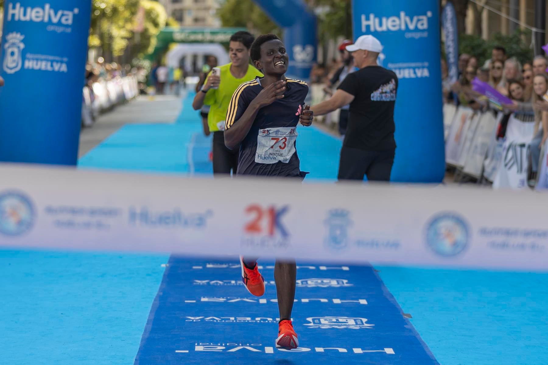 El 5k y 21k Ciudad de Huelva, en imágenes