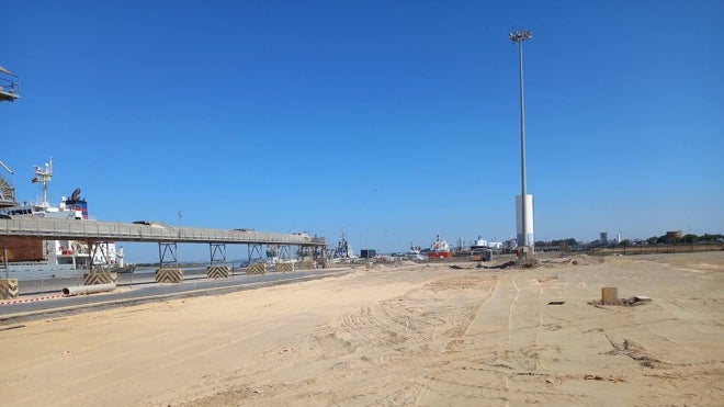 Las obras de pavimentación en el Muelle Sur