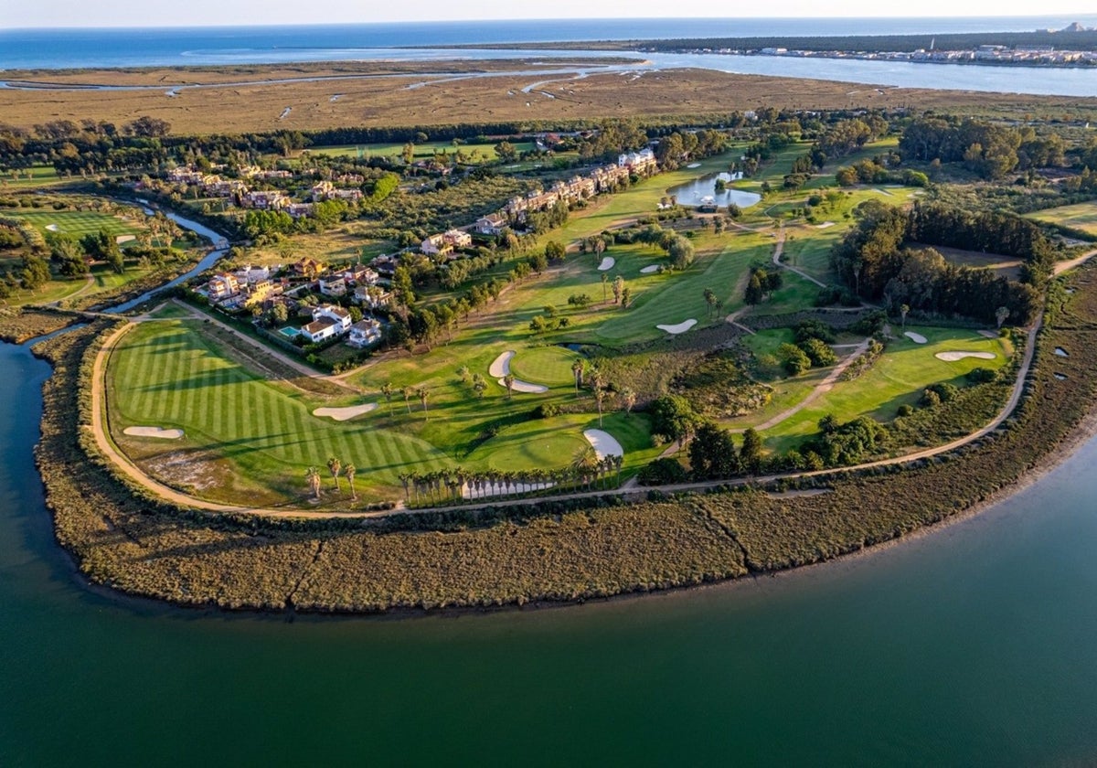 Uno de los campos de golf de la provincia de Huelva