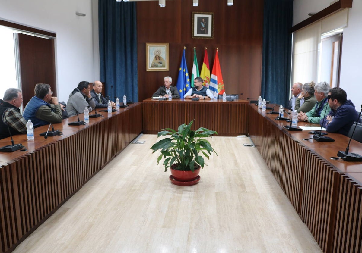Reunión de agricultores con el Ayuntamiento de Cartaya