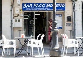 El mítico bar Paco Moreno busca camarero