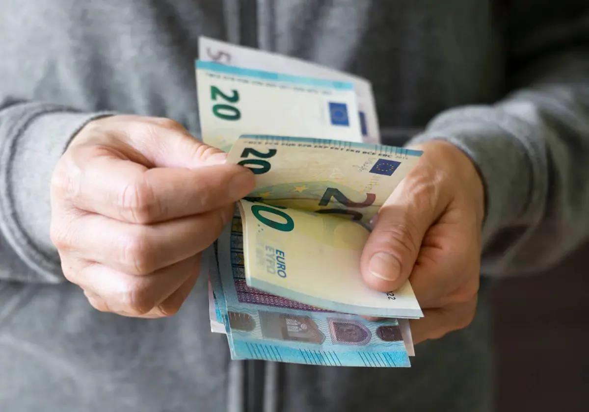 Últimas horas para conseguir la ayuda de 200 euros de la Junta de Andalucía: estos son los requisitos