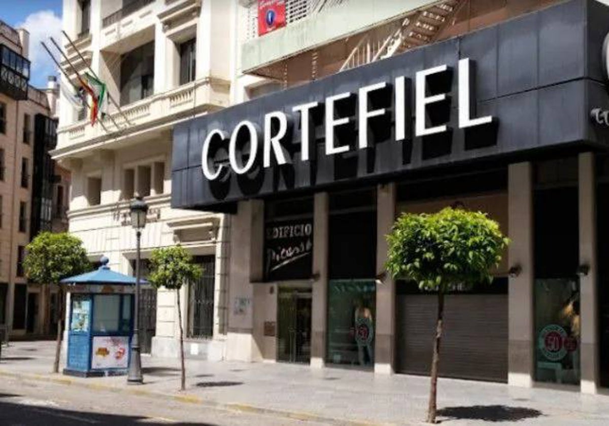 El establecimiento de Cortefiel en la calle Plus Ultra de Huelva capital