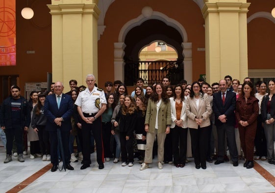 La Fundación Atlantic Copper ha entregado 63 becas a estudiantes de la Universidad de Huelva