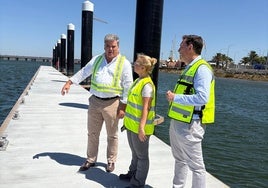 Las obras del nuevo pantalán pesquero de la Lonja del Puerto de Huelva finalizarán durante este mes