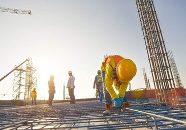 El sector del ladrillo a todo gas: Más de 3.000 viviendas se levantarán entre Huelva y la costa en los próximos 3 años