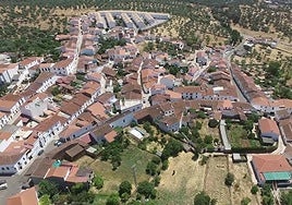 Endesa refuerza la red de media tensión de Cañaveral de León