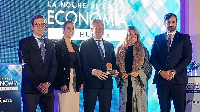 La Cámara de Comercio de Huelva entregó su Medalla de Honor a Moeve