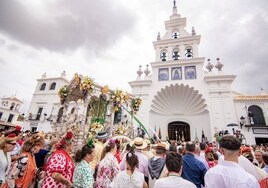 ¿Cuánto le cuesta El Rocío a Almonte? El Ayuntamiento asegura que el «déficit» de la romería es de 700.000 euros