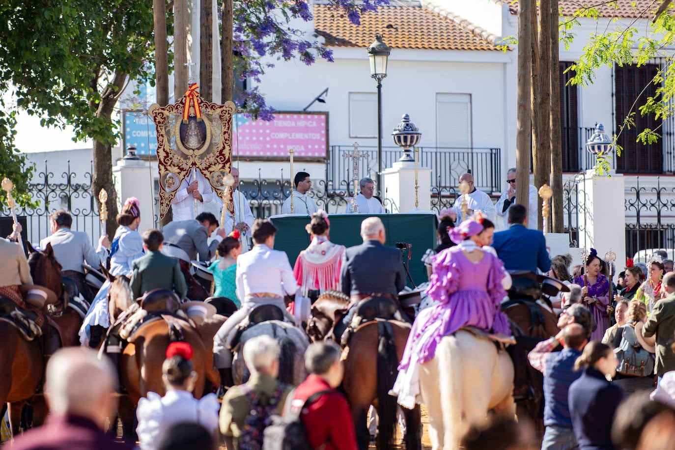 Salida de la Hermandad Matriz de Almonte 2024, en imágenes