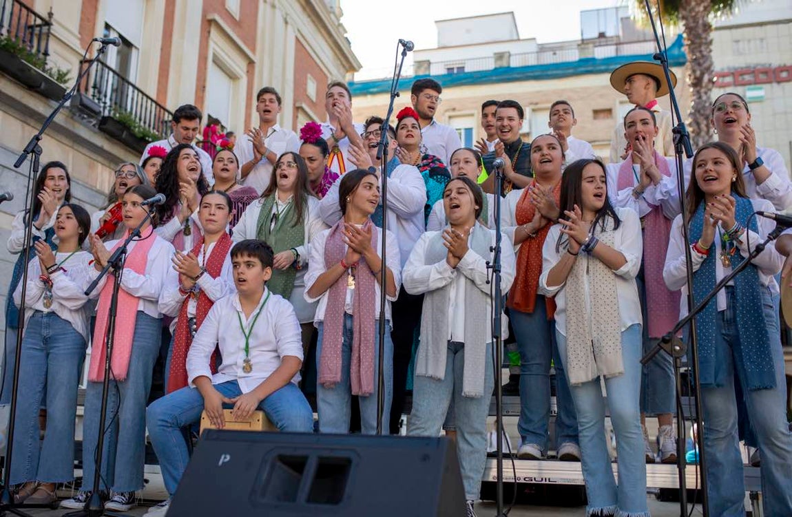 Salida de la Hermandad del Rocío de Emigrantes 2024, en imágenes