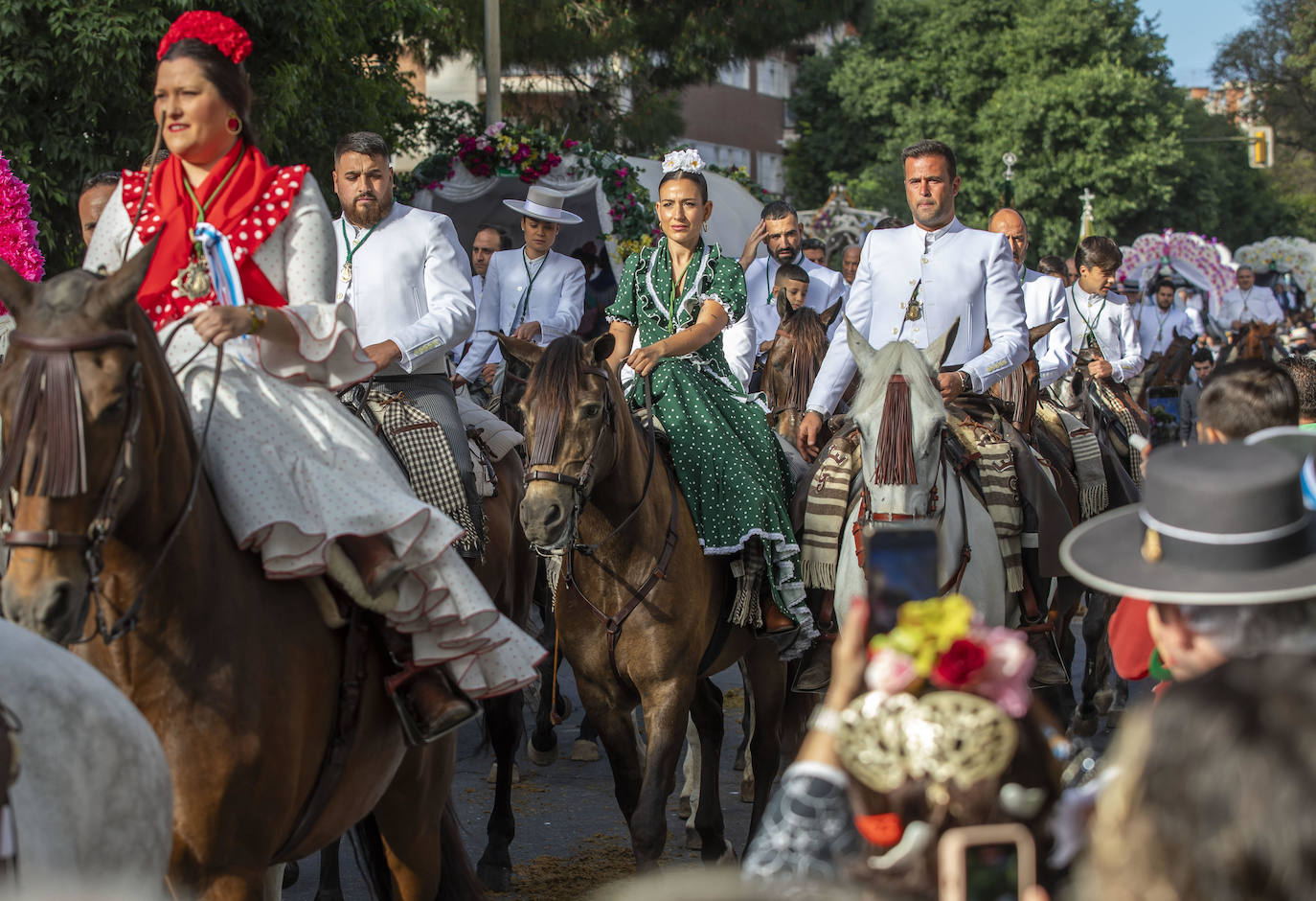 La salida de la hermandad del Rocío de Huelva 2024, en imágenes