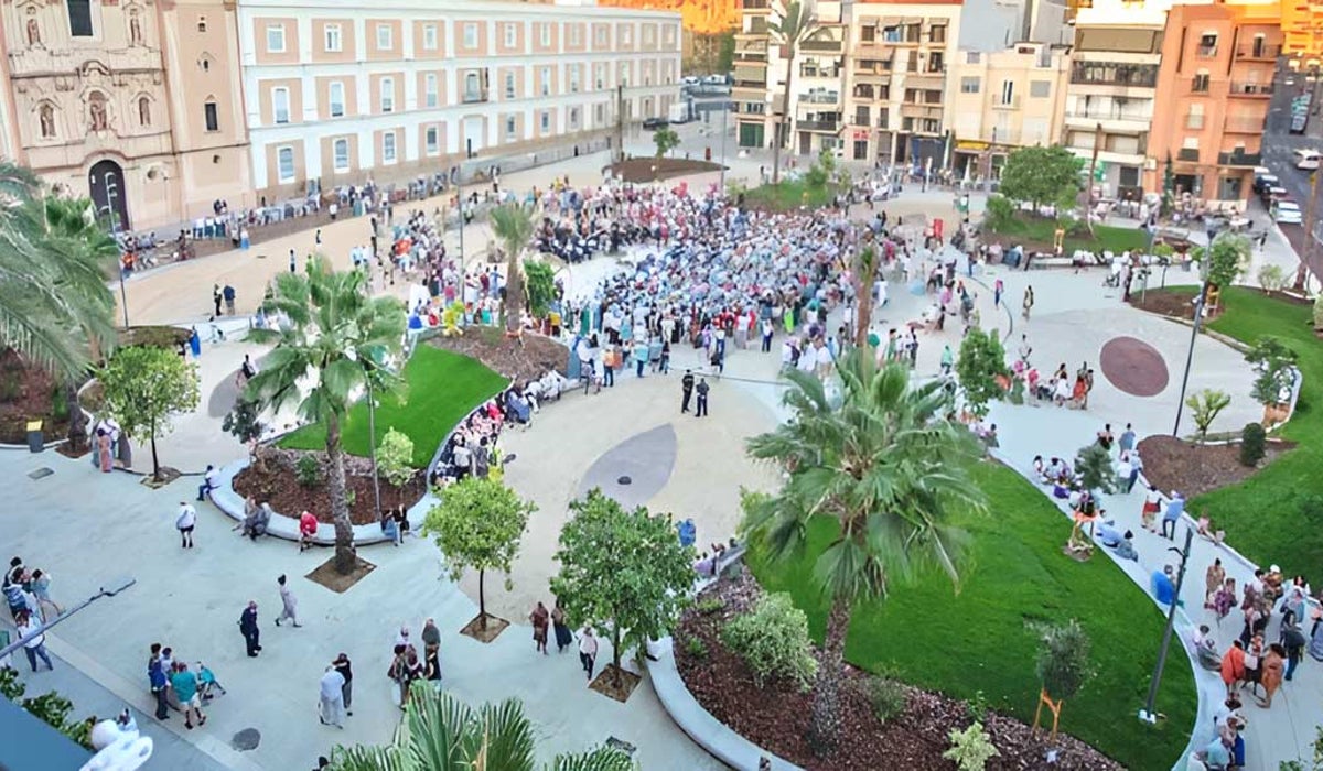 La recién remodelada Plaza de la Merced