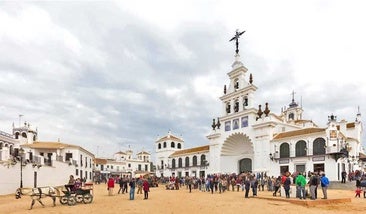 La lluvia no impidió que más de 300.000 personas peregrinaran al Rocío el pasado fin de semana