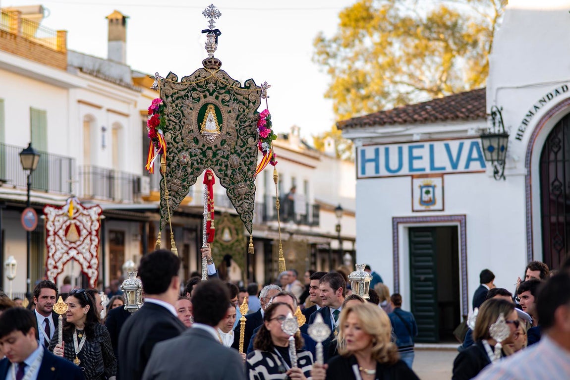 El rosario jubilar rociero, en imágenes