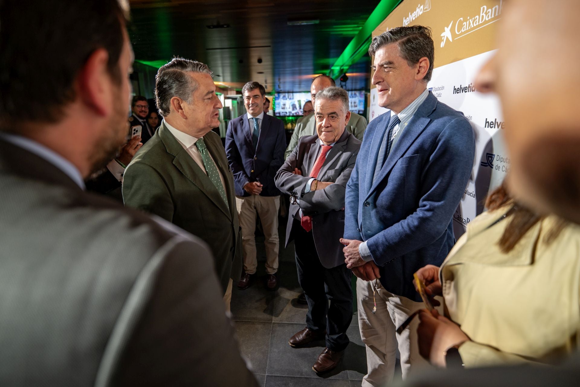 La presentación de las HolyCards del Rocío, en imágenes