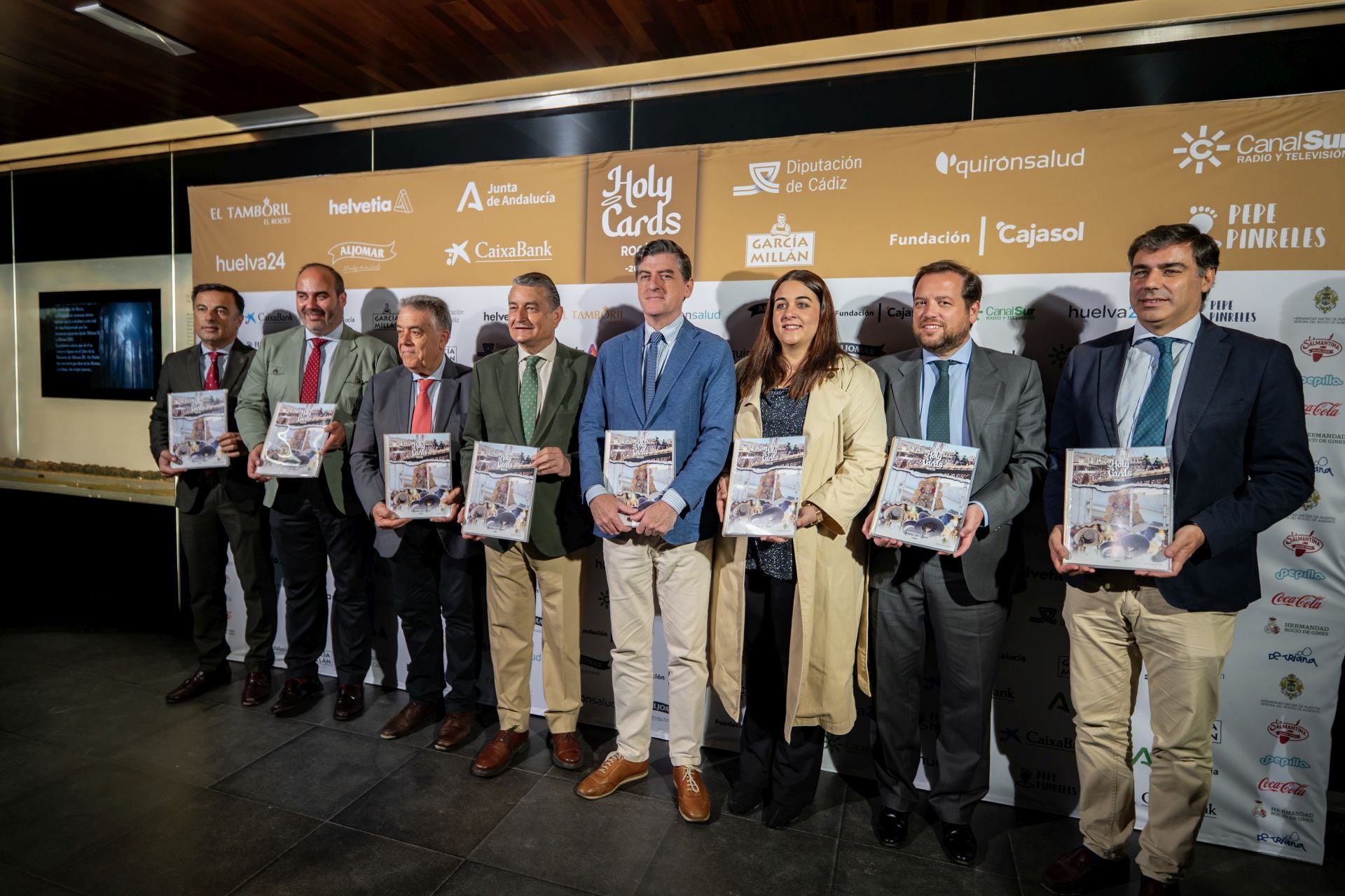 La presentación de las HolyCards del Rocío, en imágenes