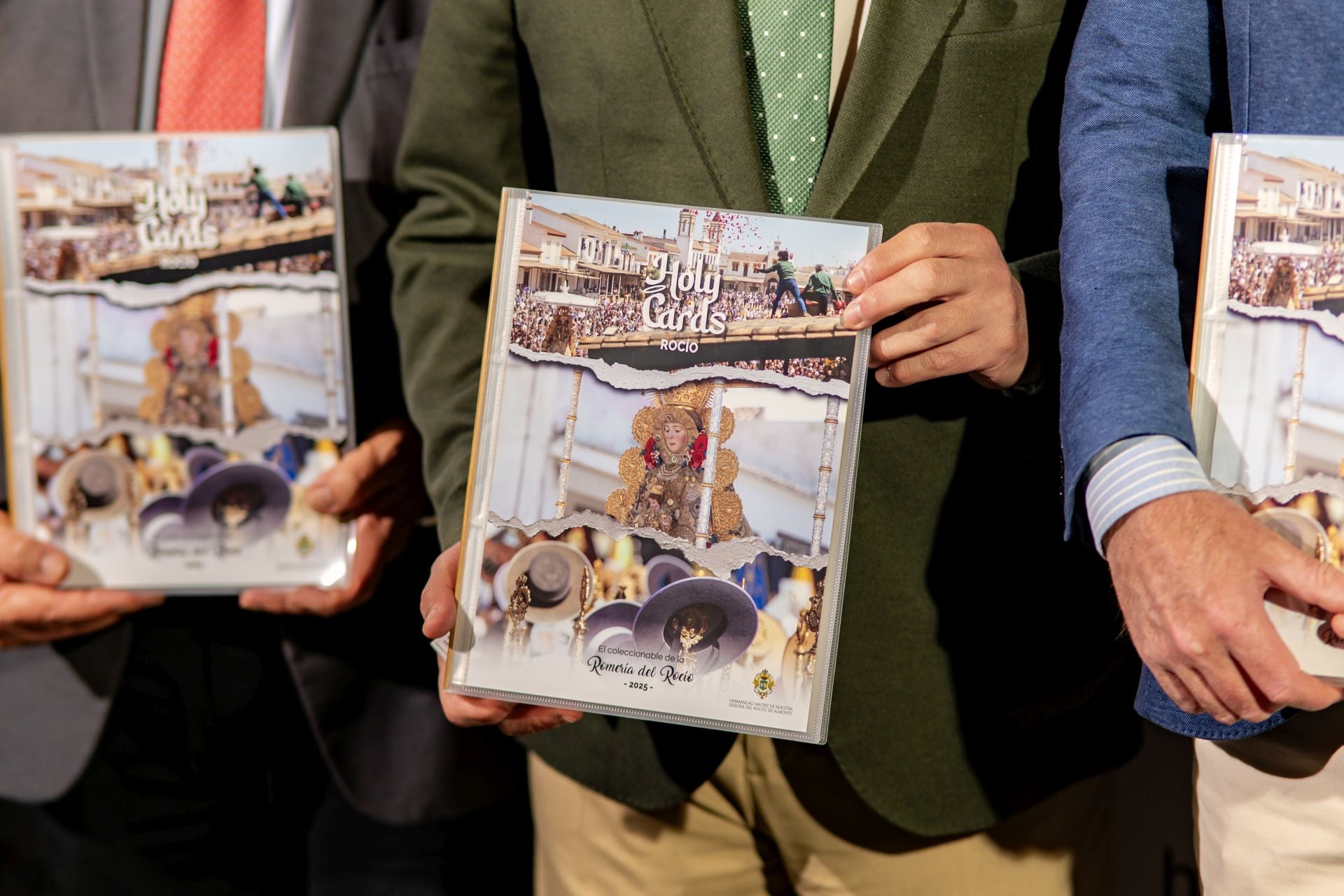 La presentación de las HolyCards del Rocío, en imágenes