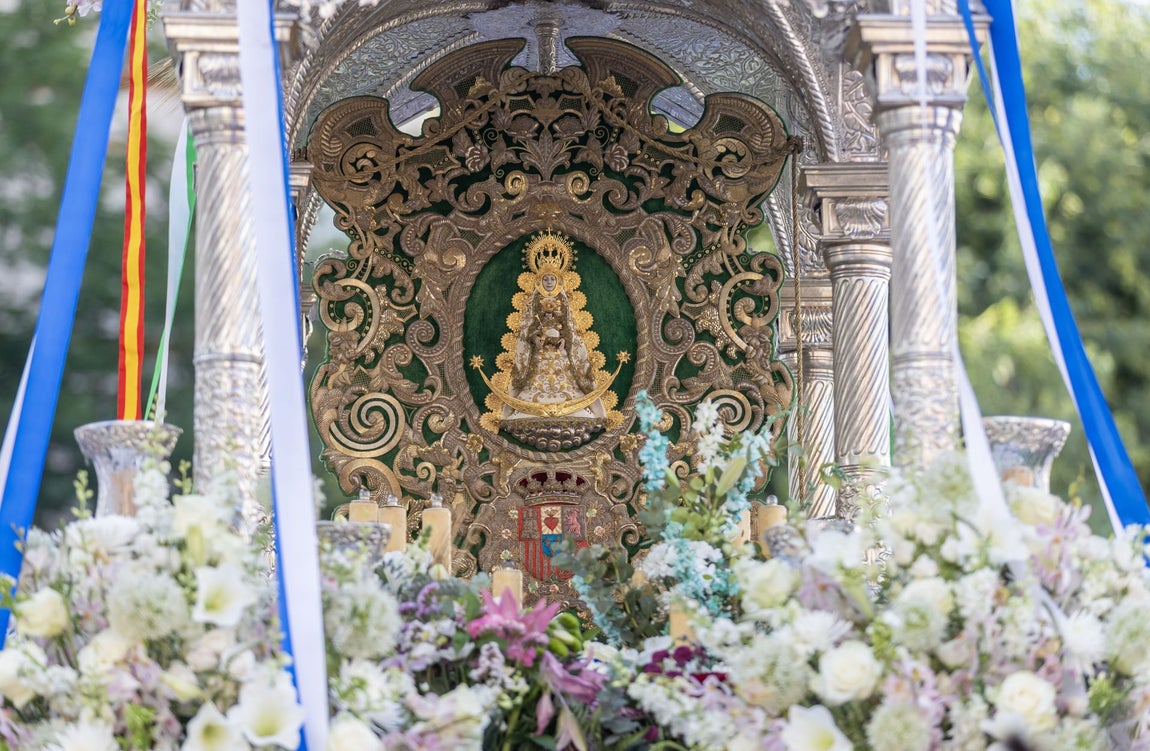 Huelva en pie para despedir a sus peregrinos