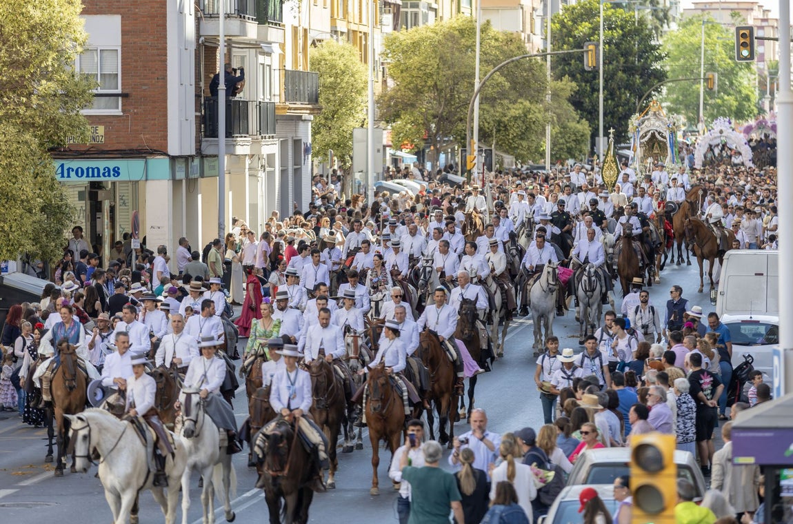 Huelva en pie para despedir a sus peregrinos