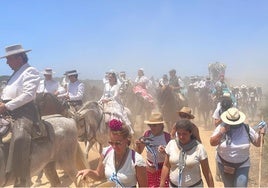 La Hermandad de Huelva camina ya por las arenas de Doñana