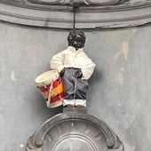 Imagen - «Inauguramos nuestro 25 aniversario con el Manneken Pis vestido de rociero como un gesto de la Villa de Bruselas»