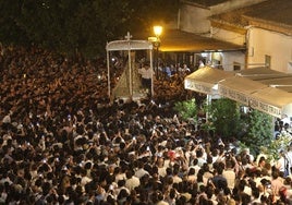 La noche más especial en la aldea del Rocío, en imágenes