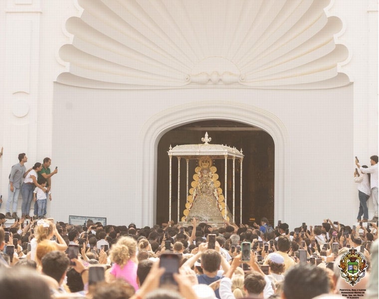 La Virgen, en su recogida