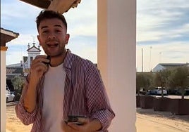 Un catalán visita la aldea de El Rocío por primera vez y se sorprende al descubrir esta tradición: «Esto pasa cada fin de semana»