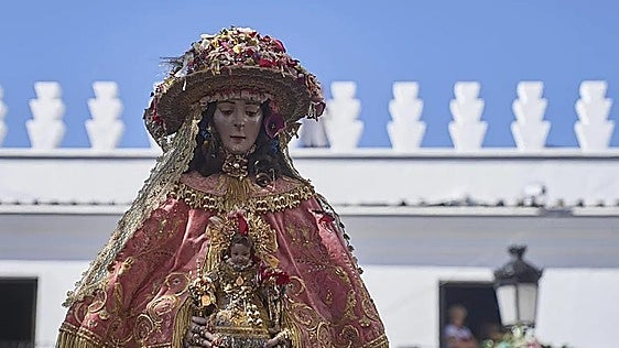 A qué hora sale la Virgen del Rocío y qué recorrido hace en la Venida 2026: mapa y puntos clave