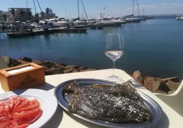 Comida con vistas en el restaurante La Boccana, en Isla Cristina