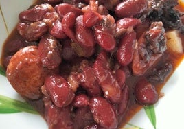 Un potaje andaluz tapado por la fama de la fabada asturiana: las alubias con chorizo