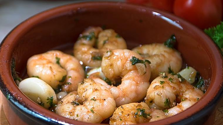 El menú de Navidad de Bernardo Romero: «Nueve recetas de Huelva para dejarse de inventos y comer como Dios manda»