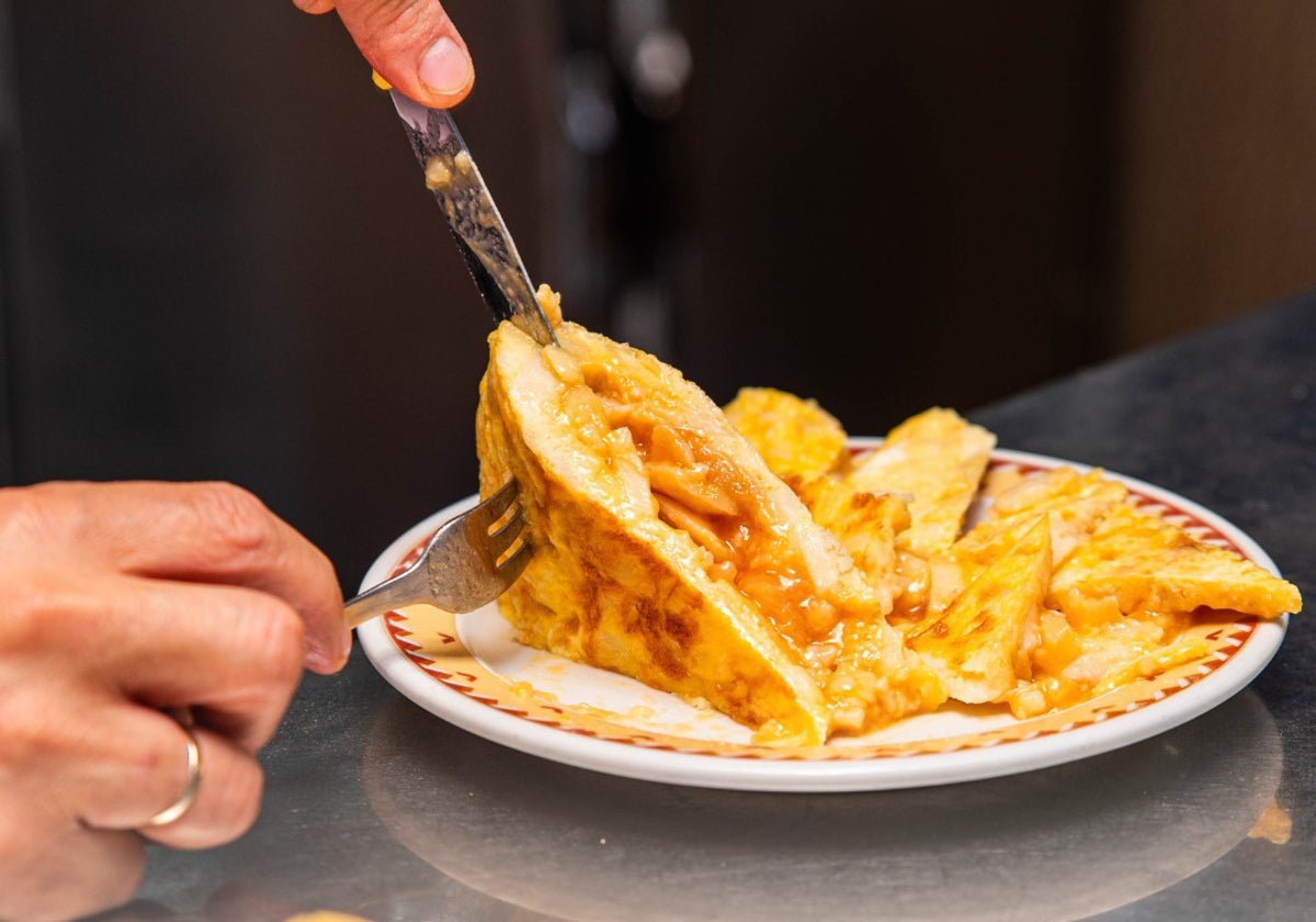 Este bar de Huelva sirve una de las mejores tortillas de patatas de España
