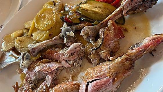Crítica del restaurante Almoradux: un fortín gastronómico en los confines de Doñana