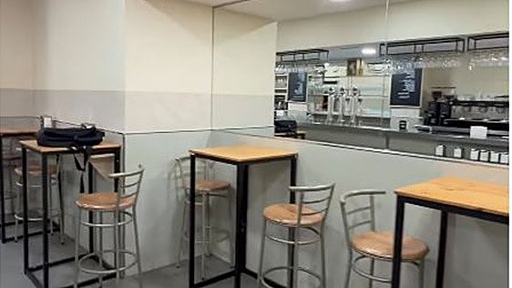 Nueva cara para un clásico de Huelva: el bar Agmanir muestra en redes la remodelación de su local