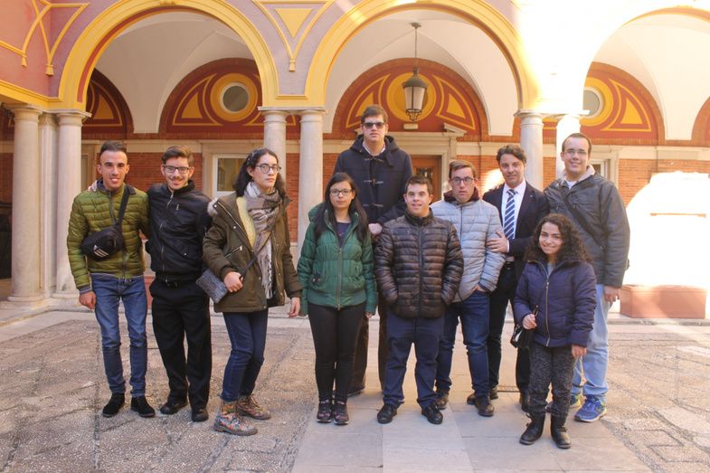 Arrancan las prácticas de los jóvenes de Aones Huelva y Avadi Vida Adulta