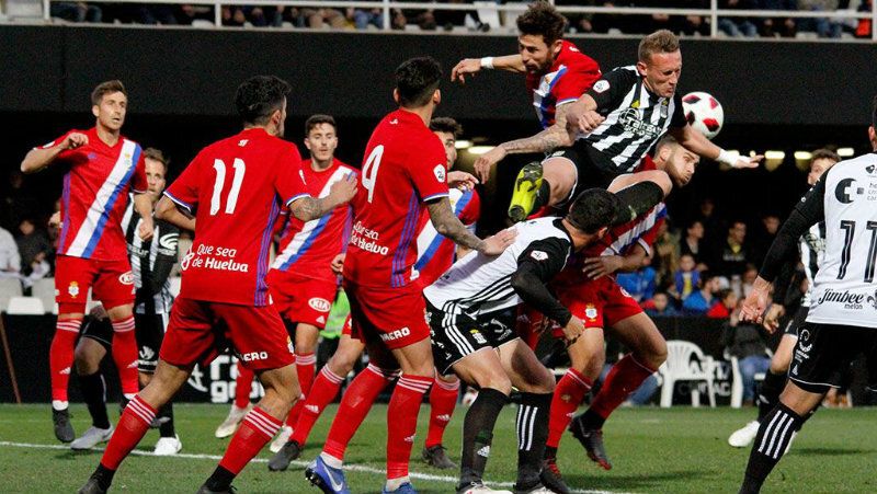 El triunfo del San Fernando saca al Decano de puestos de 'play-off'