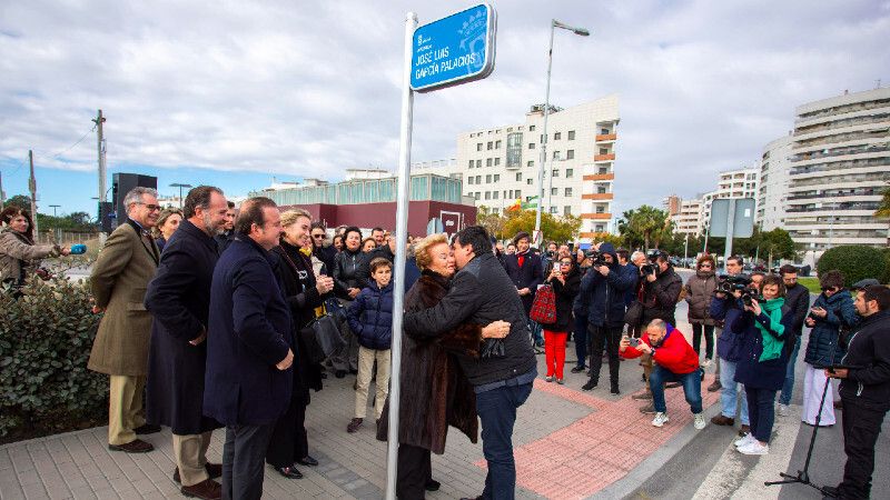 La avenida principal del Ensanche Sur ya luce el nombre de José Luis García Palacios