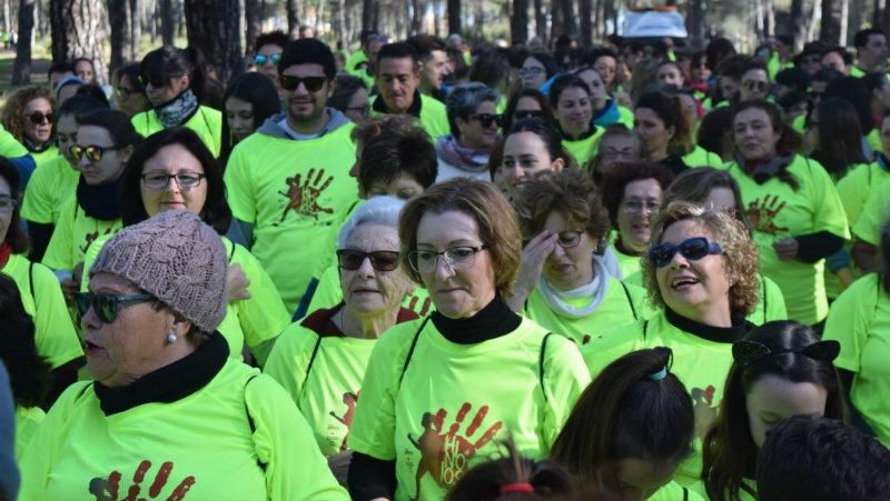 Hinojos celebra su III Marcha Solidaria Contra la Violencia de Género