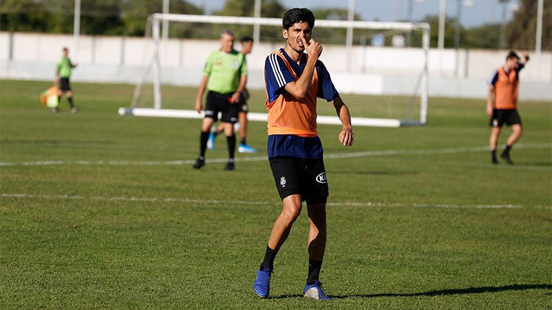 El técnico del Recre señala que si tuvieran fichas libres “ya habríamos firmado a José Carlos”