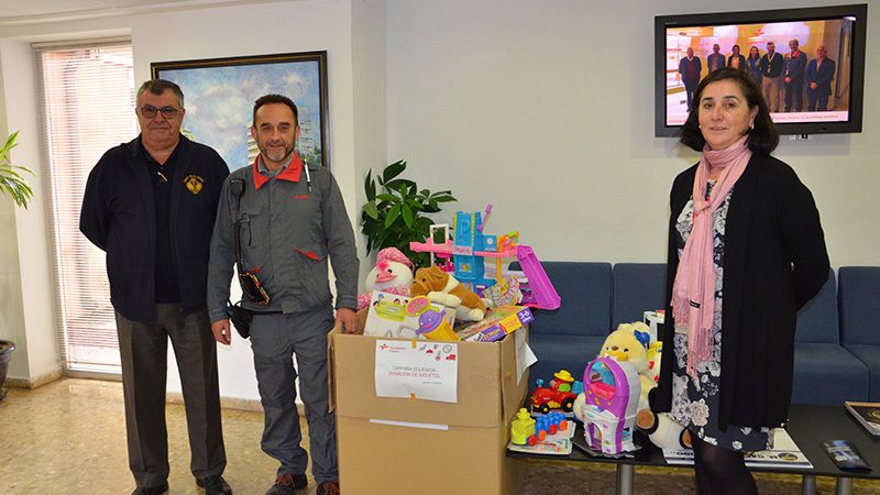 Recogida de juguetes de la Fundación Cepsa para que los Reyes Magos lleguen a más niños