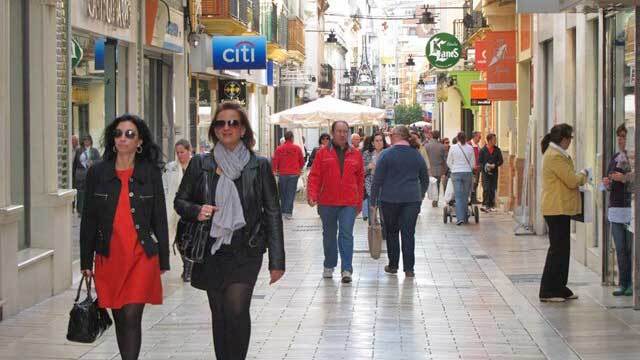 Desplome de las ventas en rebajas de hasta el 80% en el pequeño comercio onubense