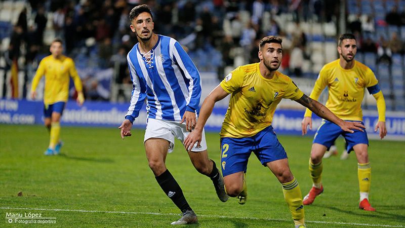 Aplazado por un caso de Covid-19 el Recre-Cádiz B